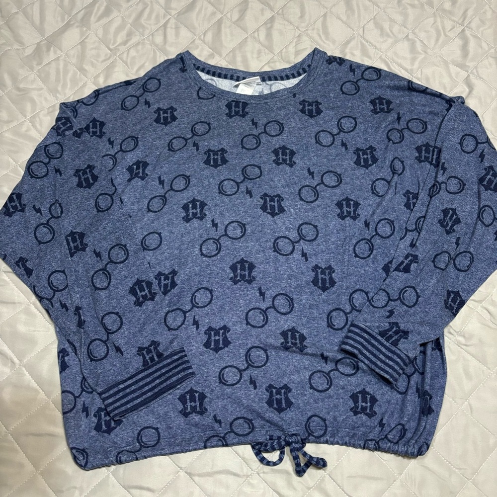 Wizarding‎ World of Harry Potter Womens soft blue print sweater